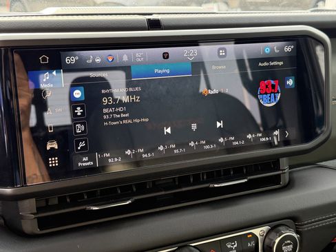 Used 2025 Jeep Gladiator Mojave image 20