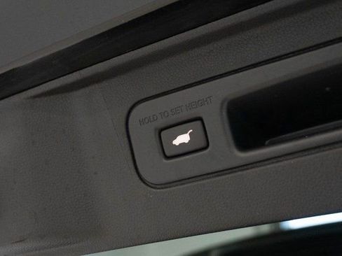 Certified 2025 Honda Pilot EX-L image 14