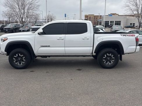 Used 2020 Toyota Tacoma TRD Off-Road image 6
