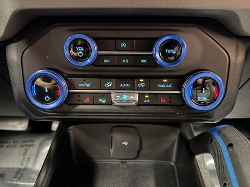 Certified 2022 Ford Bronco Black Diamond AWD/4WD image 19