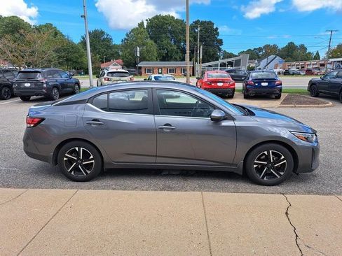 Used 2025 Nissan Sentra SV FWD image 7