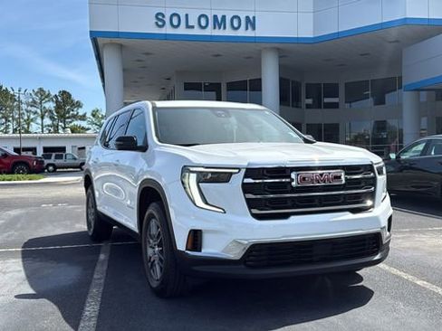Used 2025 GMC Acadia Elevation FWD image 1
