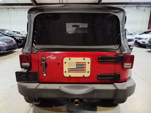 Used 2011 Jeep Wrangler Sport AWD/4WD image 6