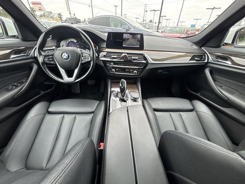 Used 2018 BMW 530i RWD image 23