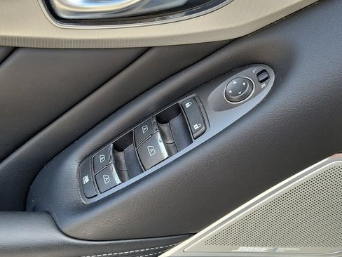 Used 2021 INFINITI Q50 Luxe w/ Seat & Sound Package RWD image 20