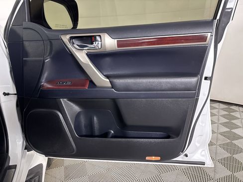 Used 2017 Lexus GX 460 Premium AWD/4WD image 30