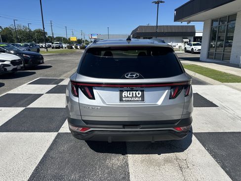 Used 2024 Hyundai Tucson SEL w/ Convenience Package FWD image 4