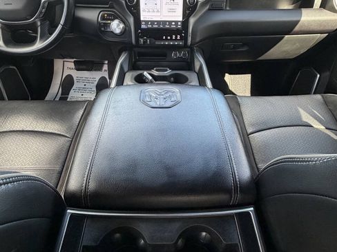 Used 2022 RAM 2500 Laramie AWD/4WD image 18
