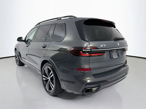Used 2023 BMW X7 xDrive40i w/ M Sport Package AWD/4WD image 5