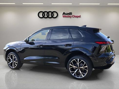 New 2026 Audi Q3 quattro 2.0T AWD/4WD image 3
