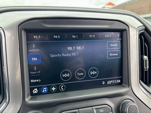 Used 2020 Chevrolet Silverado 1500 LT w/ Convenience Package image 38