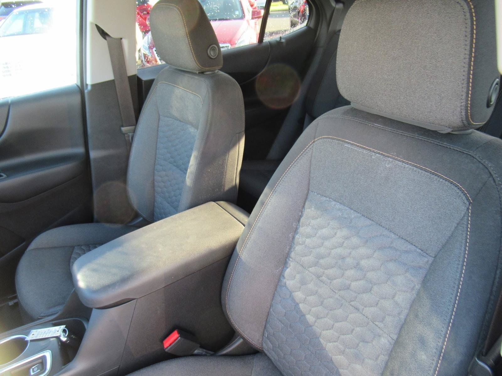 Used 2020 Chevrolet Equinox LT FWD image 16
