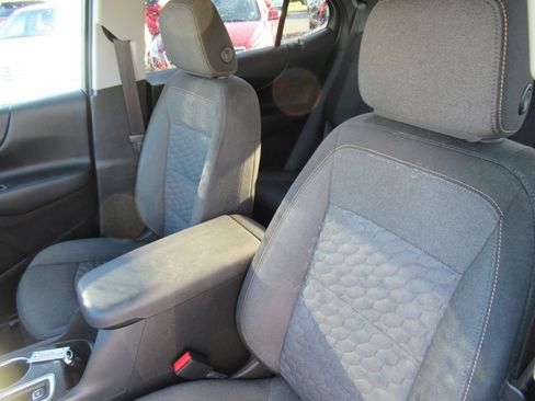 Used 2020 Chevrolet Equinox LT FWD image 16