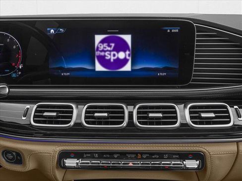 New 2025 Mercedes-Benz GLS 580 4MATIC image 7