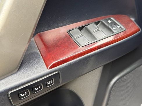 Used 2018 Lexus GX 460 Premium w/ Premium Package image 17