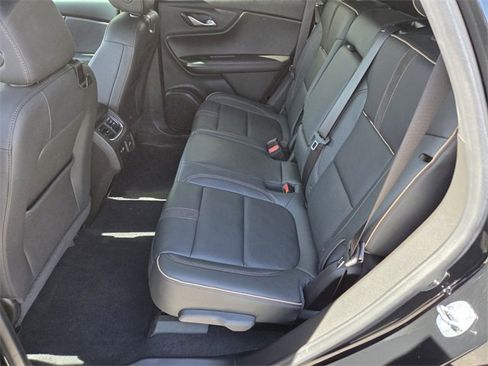 Certified 2023 Chevrolet Blazer Premier w/ Enhanced Convenience Package image 11