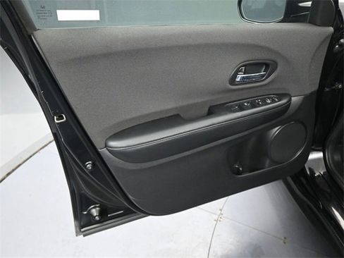 Used 2019 Honda HR-V Sport image 23