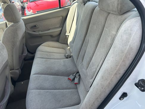 Used 2005 Hyundai Elantra GLS image 6