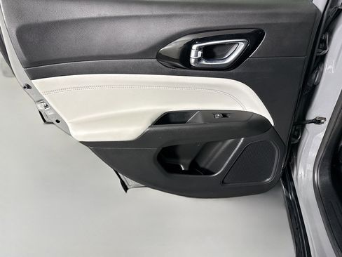Used 2022 Jeep Compass Limited w/ Elite Group AWD/4WD image 26