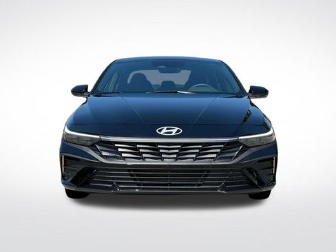 Used 2025 Hyundai Elantra Sport FWD image 14