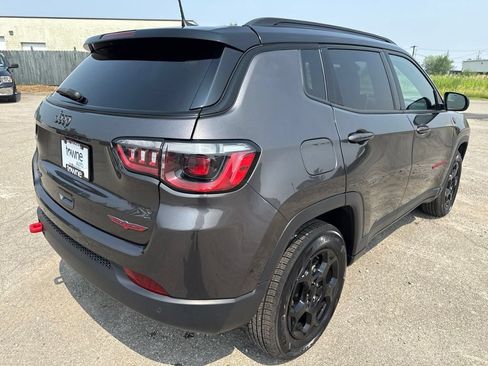 Used 2023 Jeep Compass Trailhawk AWD/4WD image 7
