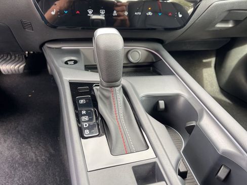New 2026 Nissan Sentra SR FWD image 12