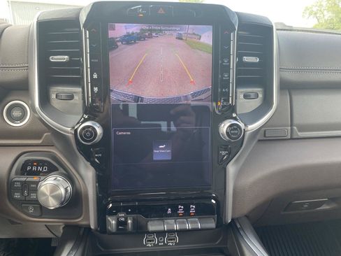 New 2026 RAM 1500 Laramie AWD/4WD image 23