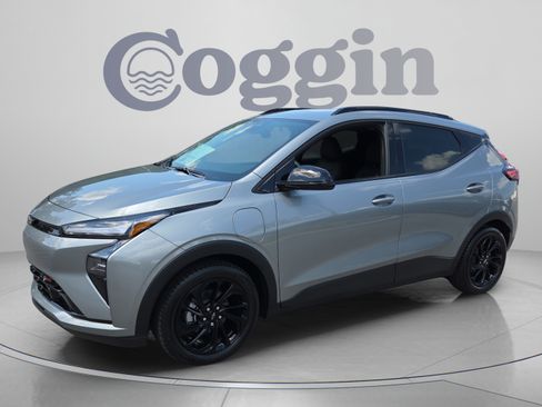 New 2027 Chevrolet Bolt RS w/ LPO, All-Weather Package FWD image 1