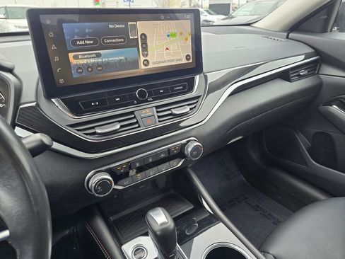 Used 2023 Nissan Altima 2.5 SR w/ SR Premium Package image 29