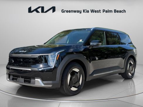 Certified 2026 Kia EV9 Wind AWD/4WD image 3