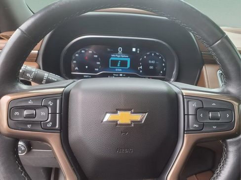 Used 2023 Chevrolet Tahoe High Country w/ Premium Package 2 AWD/4WD image 30