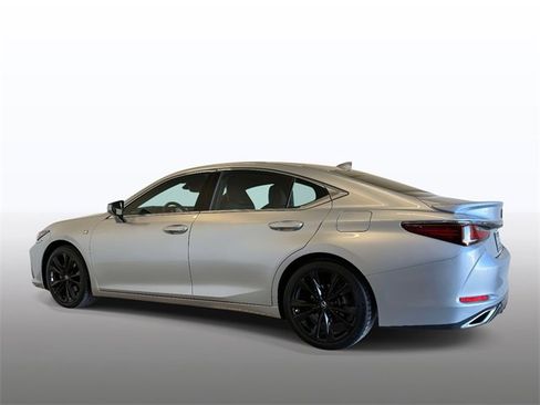 Certified 2022 Lexus ES 350 F Sport image 12