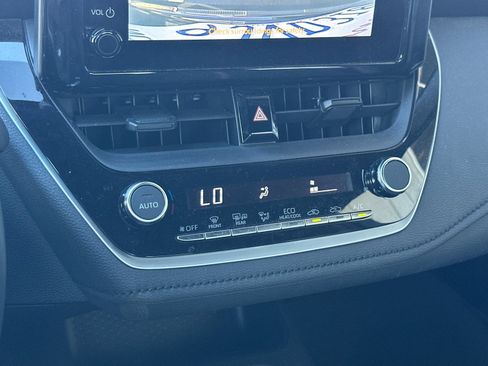 Used 2024 Toyota Corolla SE image 18