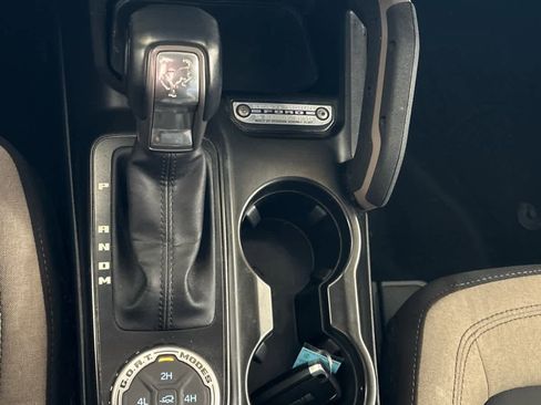 Used 2022 Ford Bronco Big Bend w/ Sasquatch Package image 25