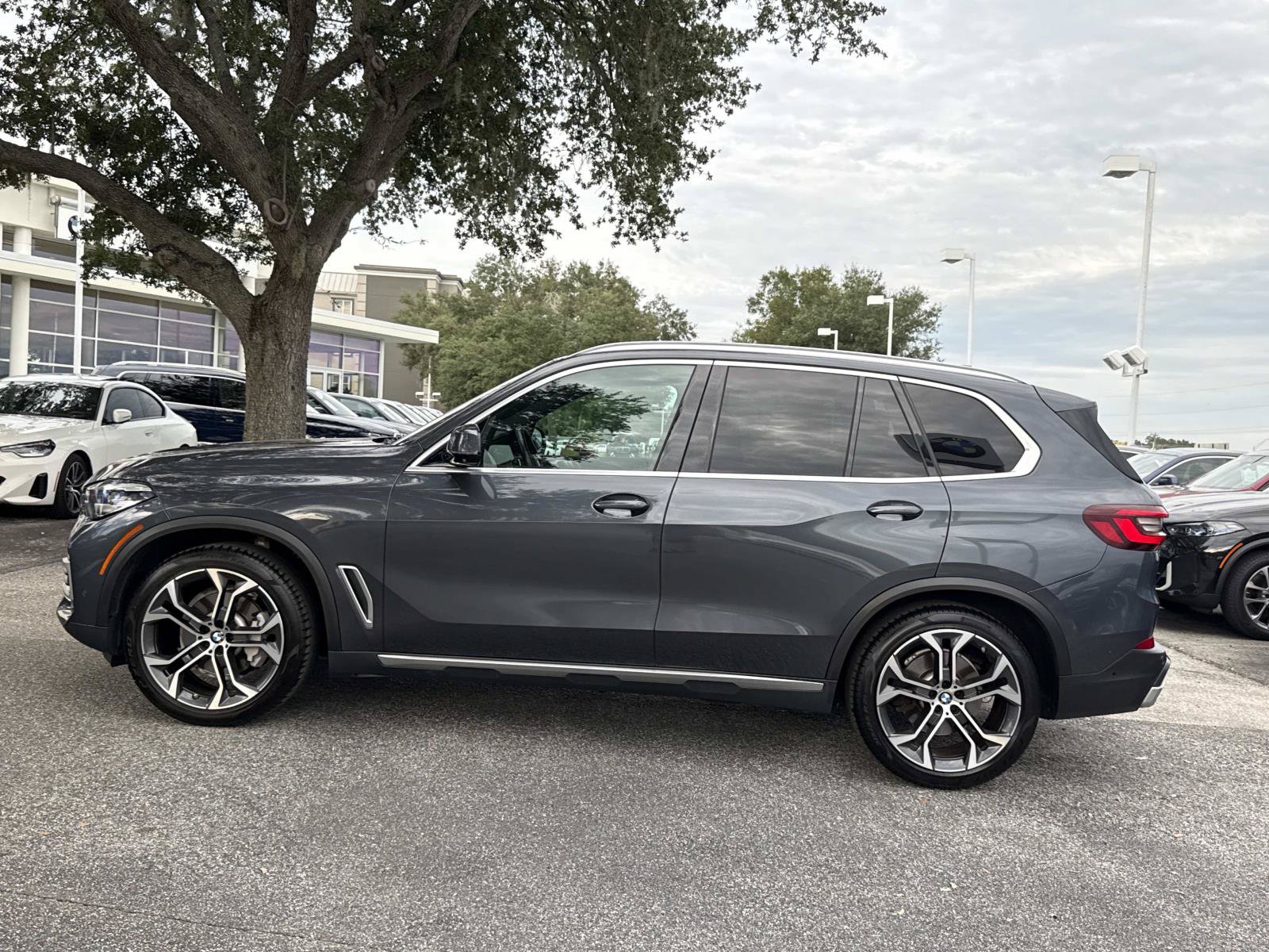 Used 2021 BMW X5 sDrive40i w/ Premium Package 2 RWD image 7