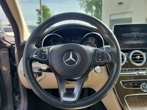 Used 2018 Mercedes-Benz C 300 Sedan image 12