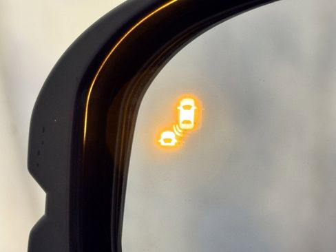 Used 2025 Honda CR-V EX image 17