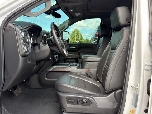 Used 2022 GMC Sierra 2500 Denali w/ Denali Ultimate Package AWD/4WD image 10