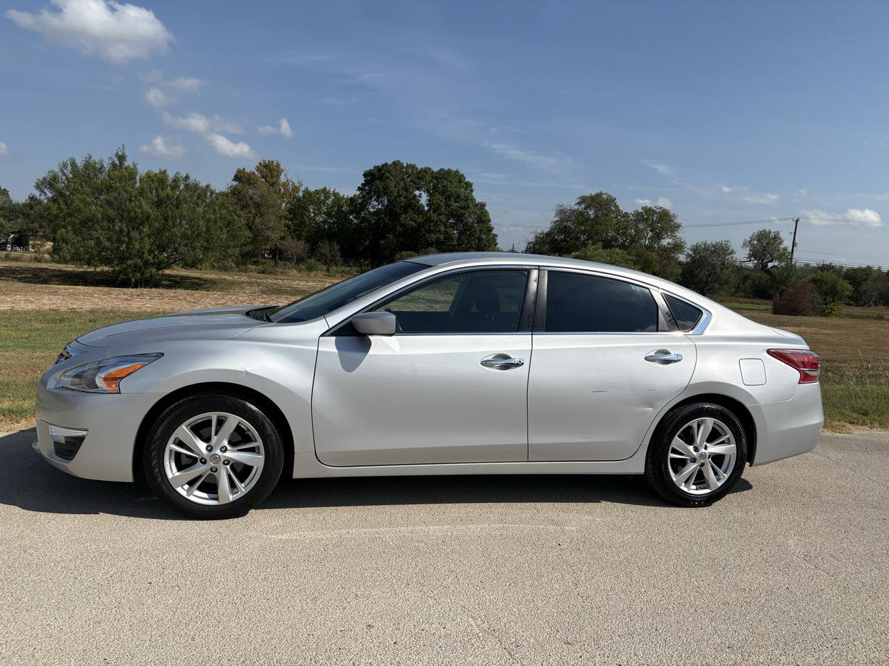 Used 2013 Nissan Altima 2.5 SV FWD image 8