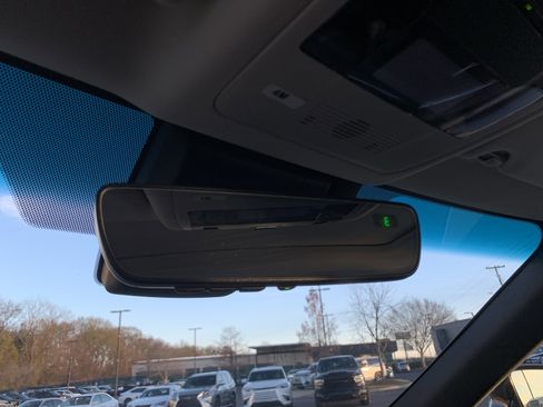 Used 2025 Lexus ES 350 w/ Premium Package image 27