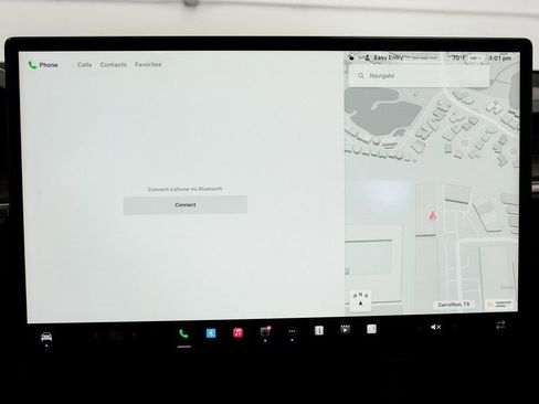 Used 2022 Tesla Model X image 30