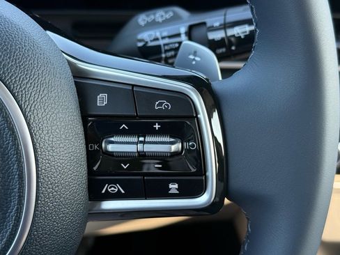 New 2026 Kia Carnival SX image 20