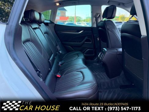 Used 2019 Maserati Levante S GranLusso AWD/4WD image 21