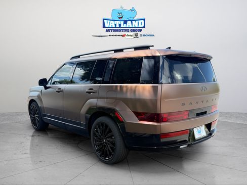 Used 2024 Hyundai Santa Fe Calligraphy FWD image 3