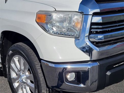 Used 2016 Toyota Tundra SR5 image 9