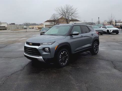 Used 2021 Chevrolet TrailBlazer LT w/ Convenience Package image 4