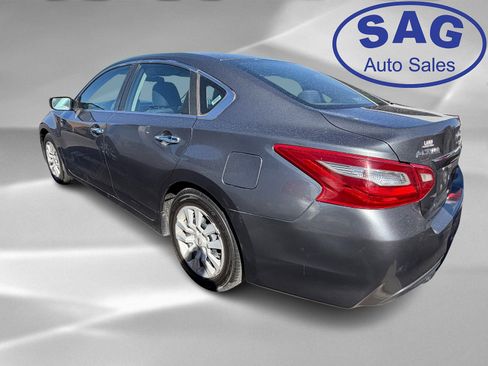 Used 2018 Nissan Altima 2.5 S w/ S Convenience Package image 4