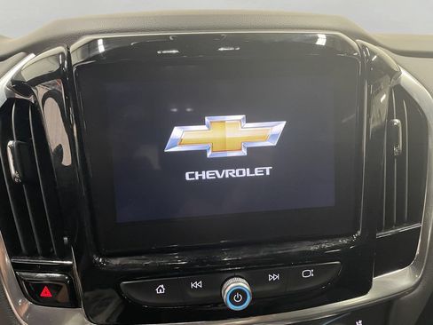 Used 2023 Chevrolet Traverse Premier AWD/4WD image 17