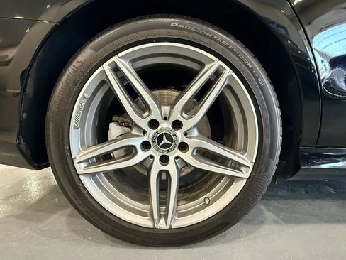 Used 2018 Mercedes-Benz E 300 w/ Premium 1 Package image 38