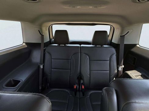 Used 2017 GMC Acadia SLT image 21